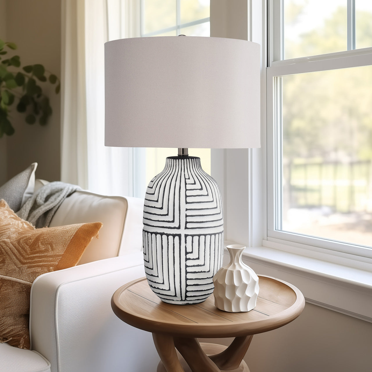 Ceramic Tribal Textured Table Lamp in White