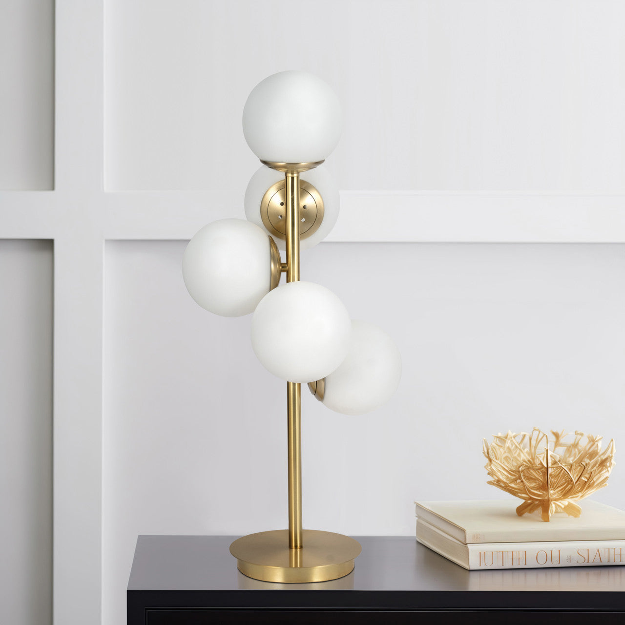 Glass Frosted Globe Table Lamp in Gold