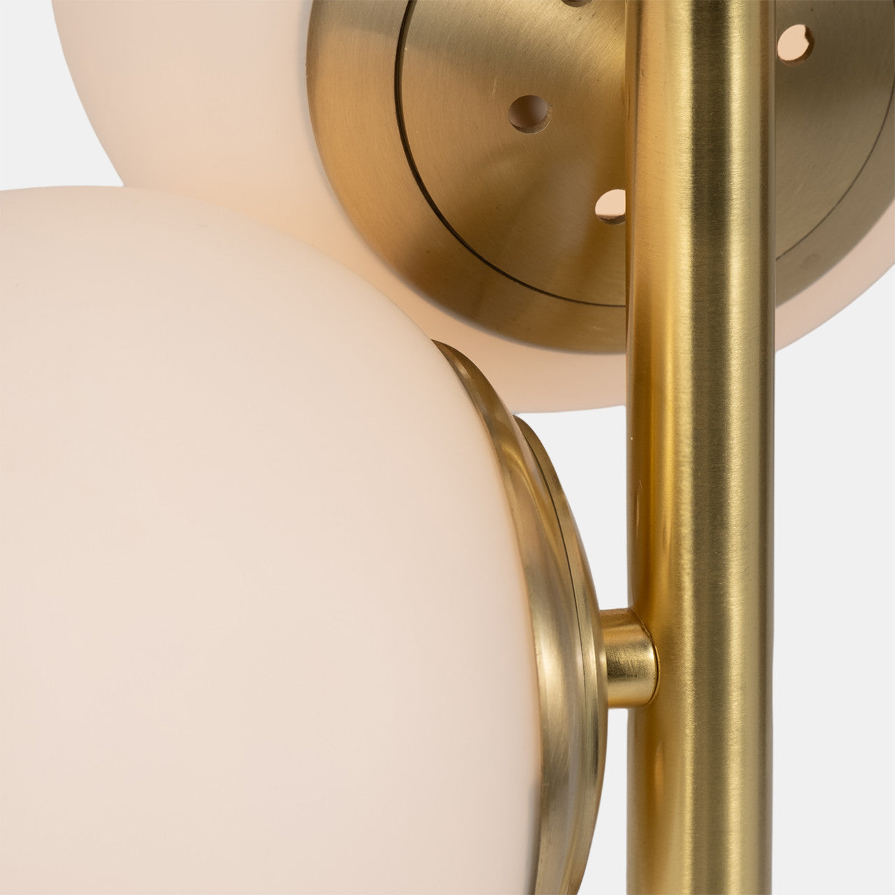 Glass Frosted Globe Table Lamp in Gold